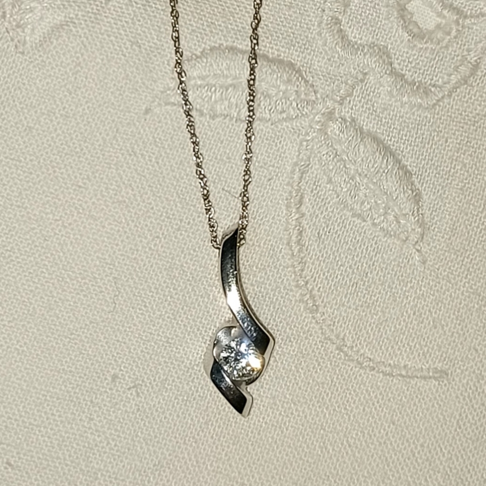 Sirena Diamond Solitaire in 14K White Gold